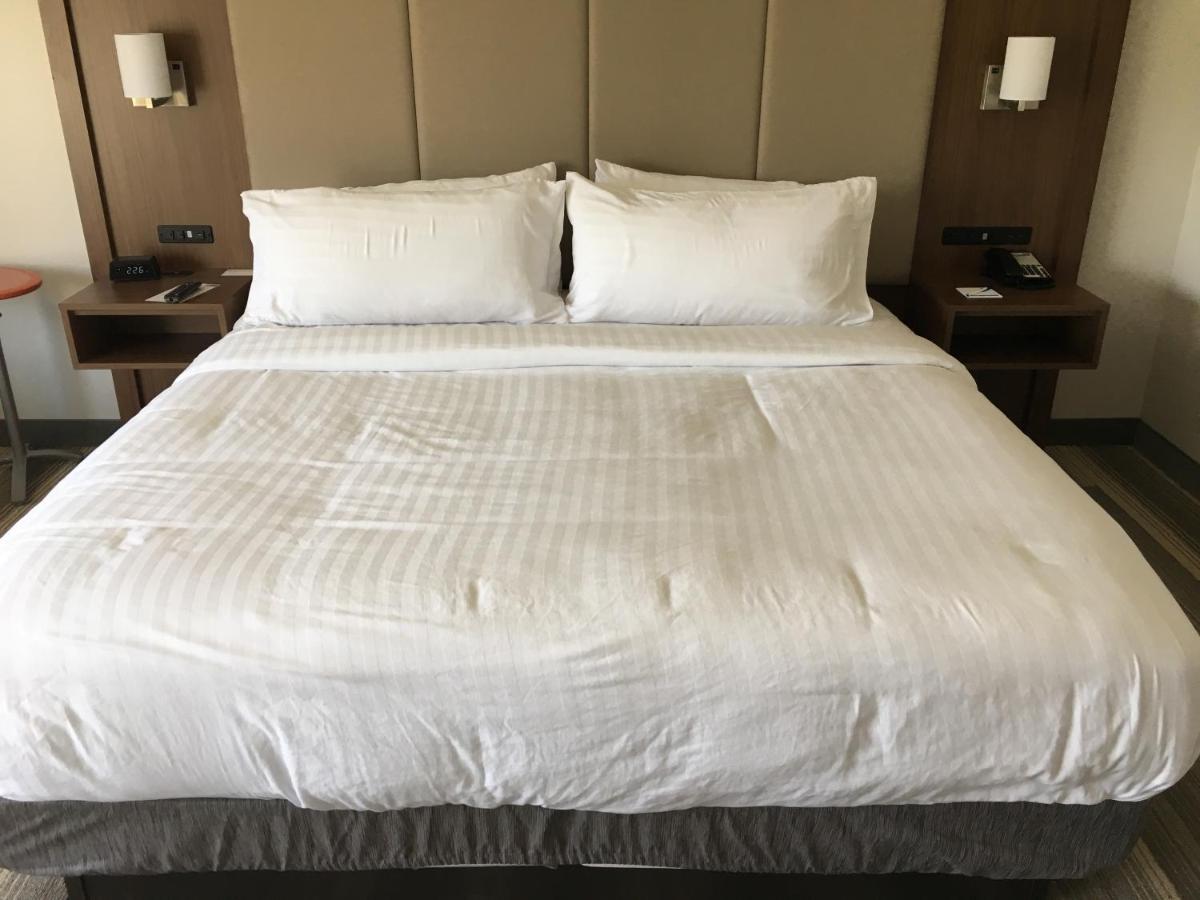 Holiday Inn Express Queensbury-Lake George Area By Ihg Zewnętrze zdjęcie